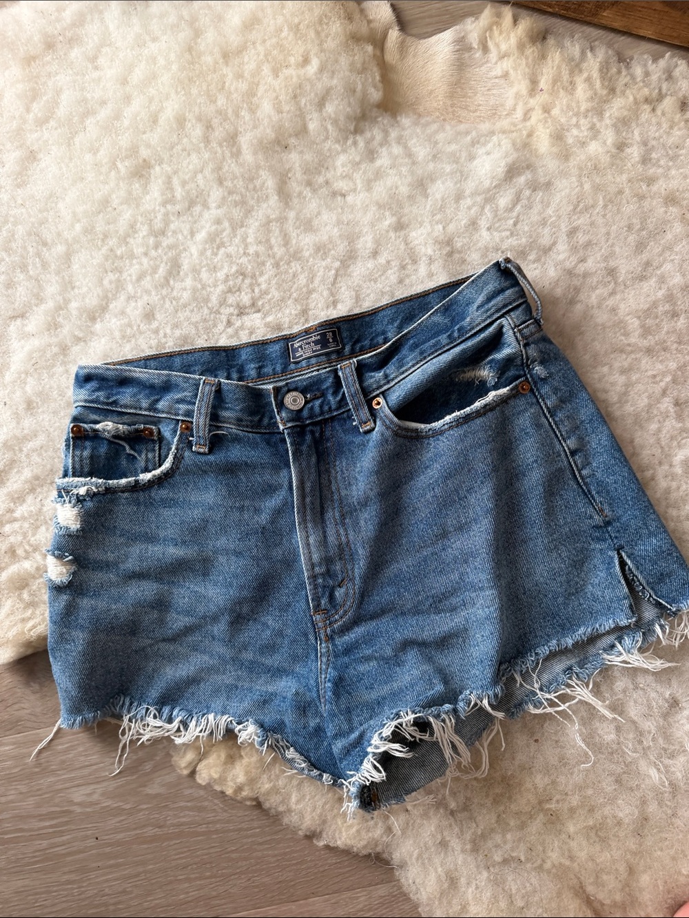 A&F denim shorts✨